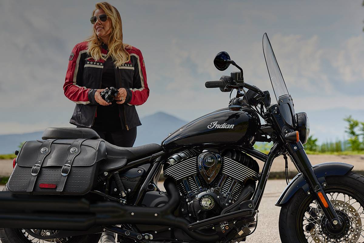2025 Indian Motorcycle Super Chief Dark Horse