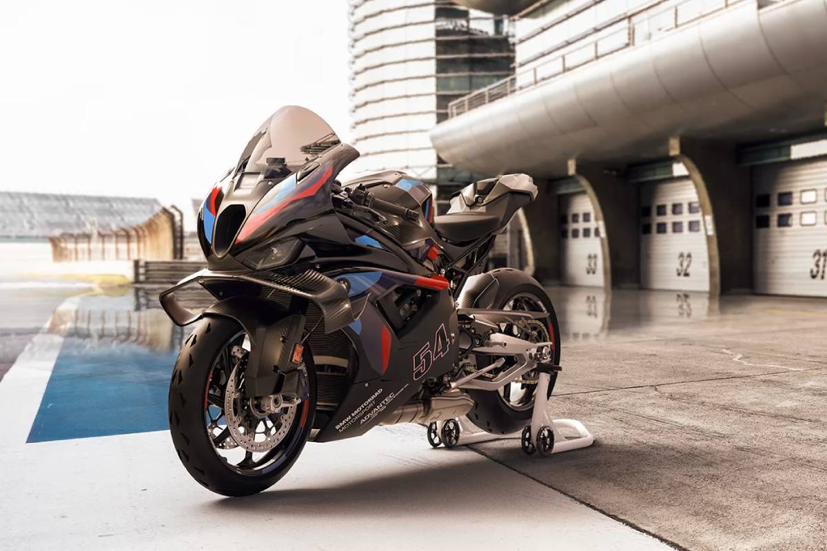 2026 BMW M 1000 RR