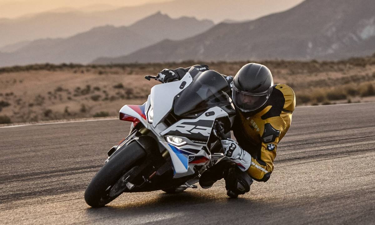 2025 BMW S 1000 RR (2)